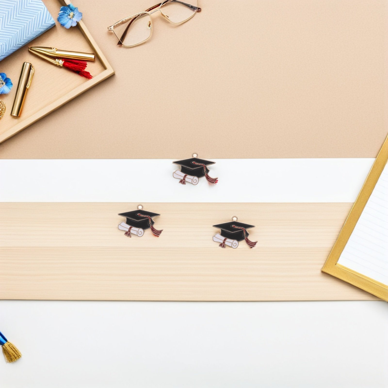 จี้หมวกบัณฑิต 50 ชิ้น วัสดุอัล - Jewelry Making Diploma บทวิจารณ์และราคา